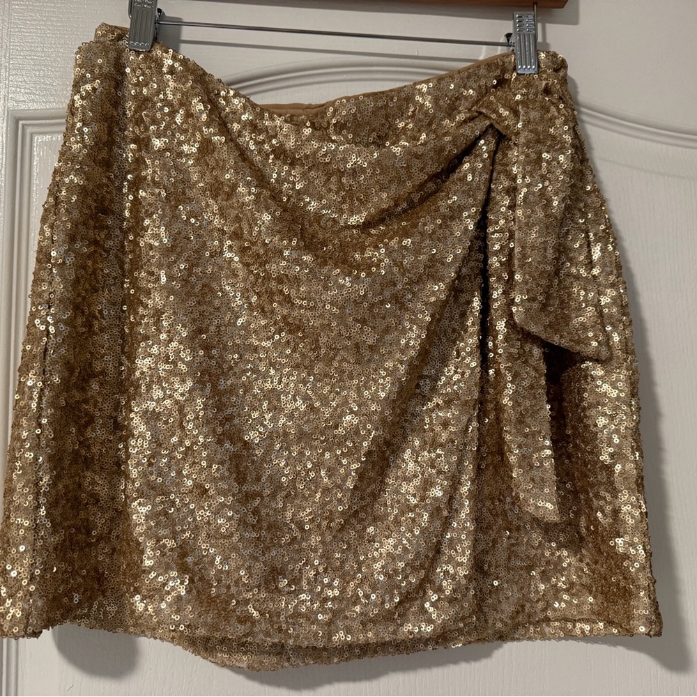 House of Harlow 1960 Gold Sequin Mini Skirt